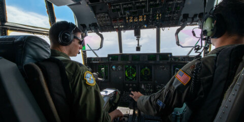 Raytheon – FlexRadio Team to Develop Airborne High Frequency Radio